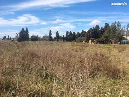 terrain 690 m² ornaisons