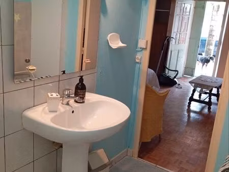 appartement a louer alès bien ensoleillé bon envirement