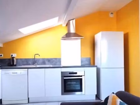 t2 meublé parking privé