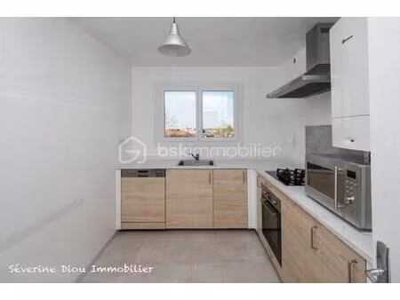 appartement de 70 72 m² à billere