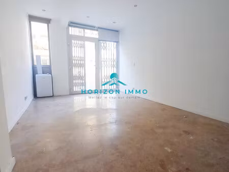 location local commercial 17m² nice 06200