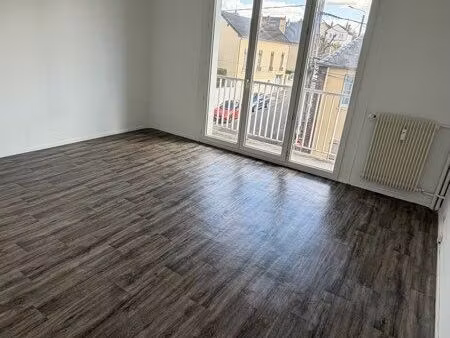 appartement 4 pièces lumineux face à la gare – dreux