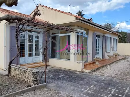 location maison 4 pièces 82m² bedarrides 84370