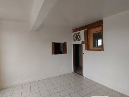 t3 à mauvezin  centre ville  1er étage