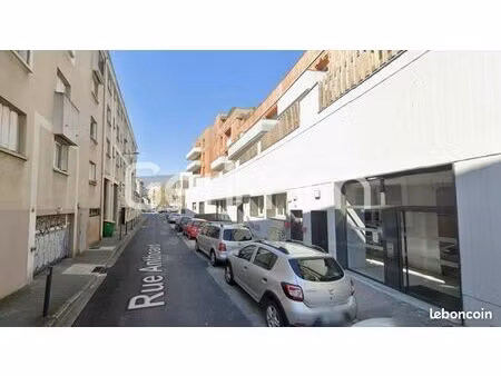 parking 5 m² grenoble
