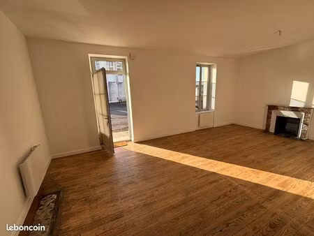 charmante maison de bourg rénovée à dignac  4 chambres  calme & confort  idéale pour une f