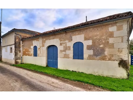 vente maison 8 pièces 191 m² saint-dizant-du-gua (17240)