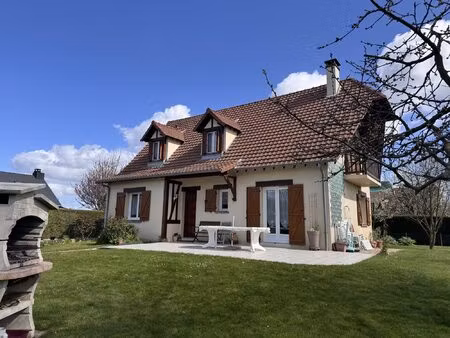 maison familiale avec sous-sol total – 4 chambres – terrain