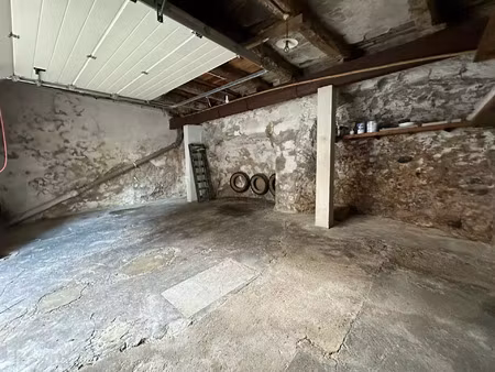 location garage 30 m2 à lodève