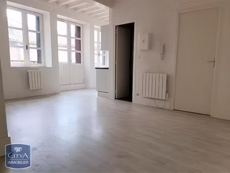 location appartement 2 pièces 37m² tournus 71700