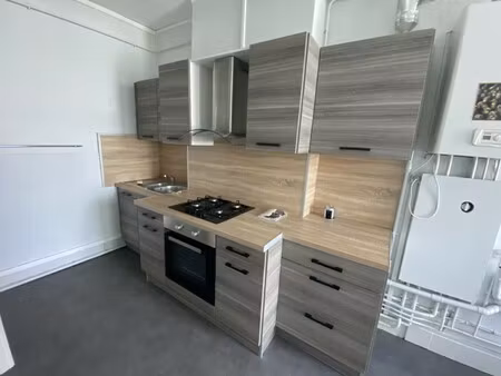 location appartement 4 pièces 81m² lille 59000