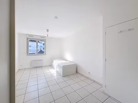 dijon - appartement 1 pièce à vendre - 20m2 - 82 000 € - réf: 2778 - bourse immobilière