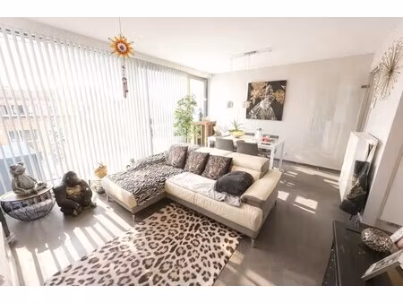 recent energiezuinig appartement met 2 slaapkamers  zalig zonneterras en garage  torhout