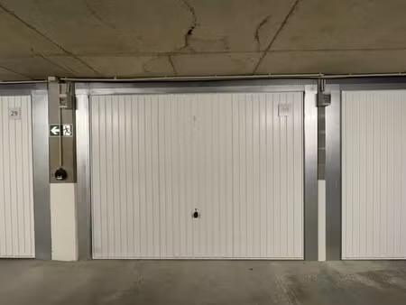 ruime garagebox dichtbij centrum van blankenberge.