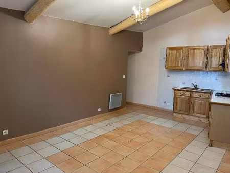 location appartement 2 pièces 47 m² à pertuis (84120)