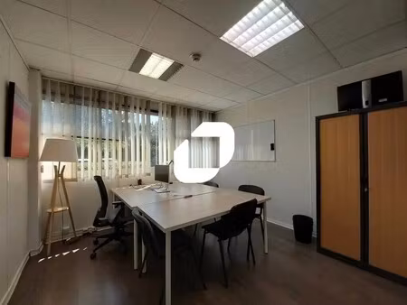 location bureaux 99 m²
