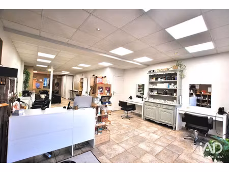 vente bureaux et commerces à briare (45250) : à vendre / 102m² briare