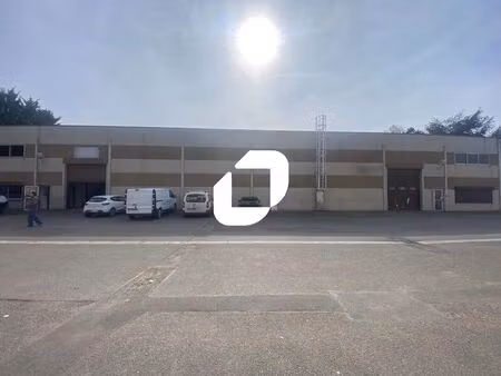 location local d’activités ennery 95300 700m²