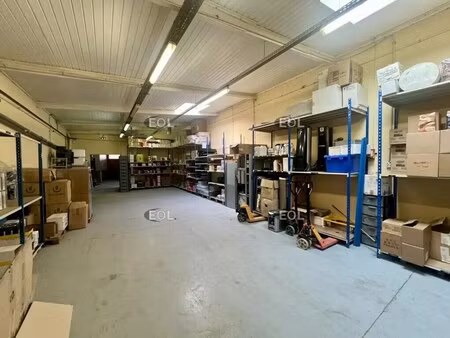 location local d'activités 257 m²