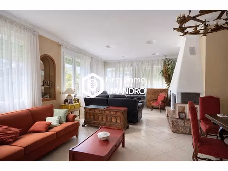 vente villa 9 pièces 215 m² à ille-sur-têt (66130)  315 000 €