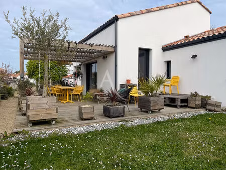 vente maison 5 pièces  131.49m²  brem
