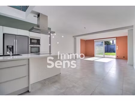 vente maison 6 pièces 155 m² à lys-lez-lannoy (59390)  397 500 €