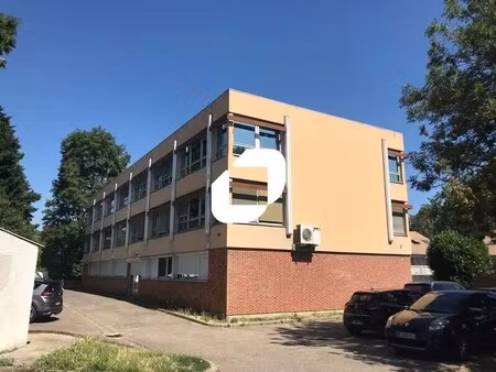 location local d'activités 111 m² à 763 m²