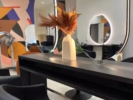 location commerce 53 m²