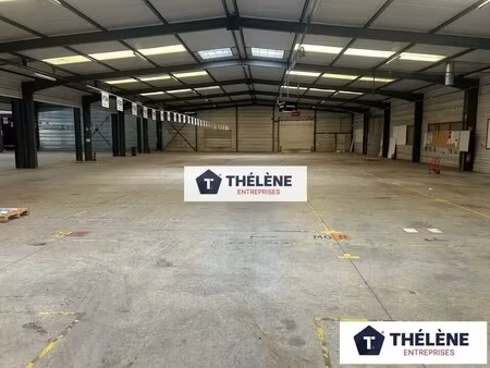 vente local d'activités 3 800 m²