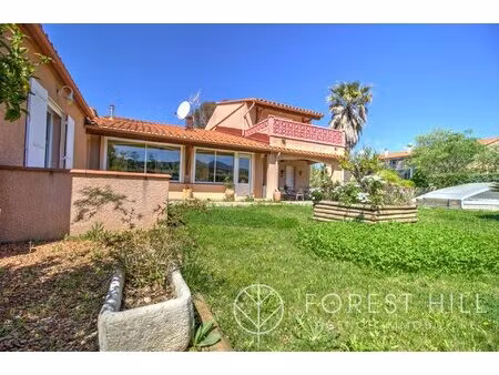 maison 190 m2 à maureillas  proche commerces