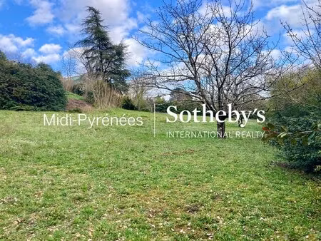 terrain viabilisé - 1994m2 - centre de vigoulet-auzil