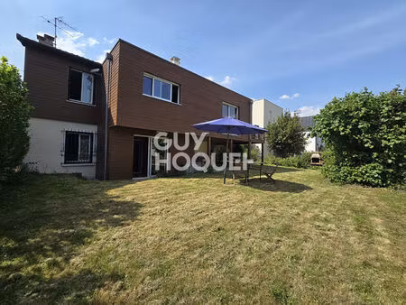 maison aux beaux volumes - rue prisée