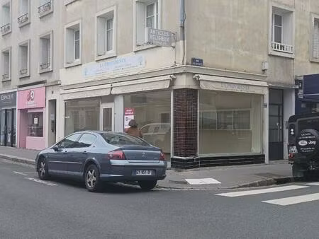 location local commercial 33m² tours 37000