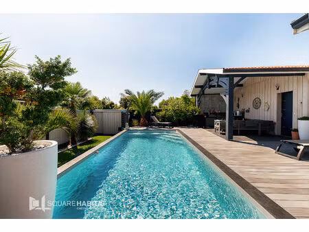 villa 3 chambres sur 562m² double garage et piscine