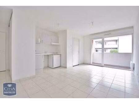 location appartement 2 pièces 37m² le mans 72100