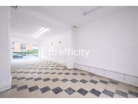 local commercial 2 pièces - 54 m²