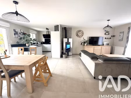 vente maison 8 pièces 200 m² mettray (37390)