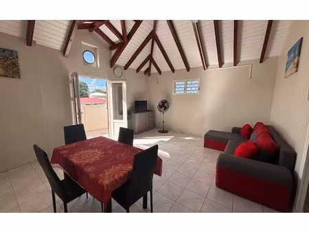 location appartement  m² t-2 à le moule  750 €