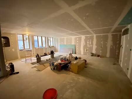 maison de bourg - 400 m² au total - projet de division en 4 appartements (travaux en...