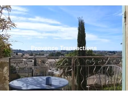 appartement ensoleillé avec vue dégagée!