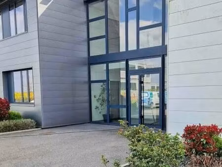 vente commerce 105 m²