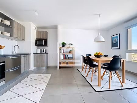 exclusivite - le taillan - duplex t4 dans résidence récente
