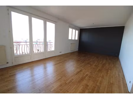 location appartement 4 pièces à saint-brieuc (22000) : à louer 4 pièces / 85m² saint-brieu