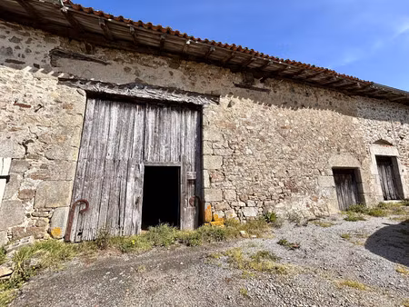 maison 1 pièce - 130 m²