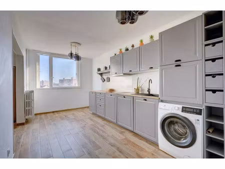 vente appartement 3 pièces 79 m² lyon 8 (69008)