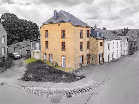 maison (immeuble) avec gîte  studio  appartement à herbeumon