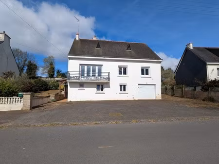 locmalo maison de 5 pièces 132 m² environ en rez de chaussée surélevé parcelle clôturée d'