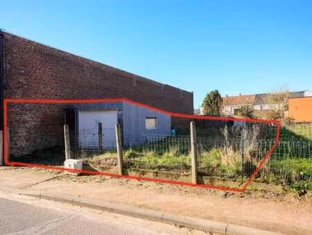 lot 2 : terrain avec garage