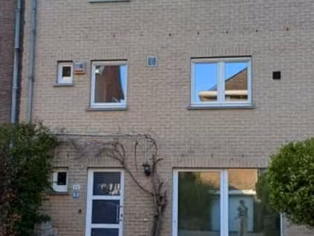 maison 4 ch avec jardin et terrasse à braine-l'alleud