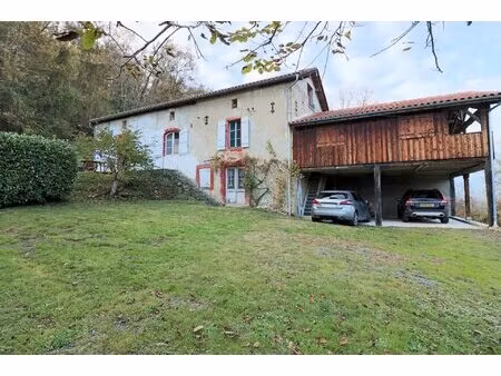 maison  3 chambres  9170m² de terrain avec dépendance